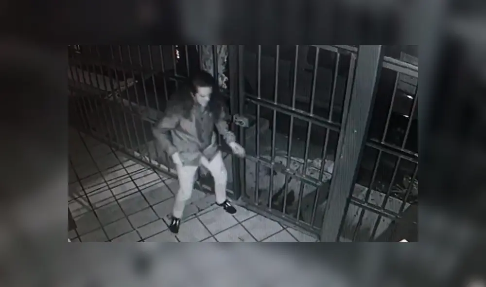 El video viral de Facebook registrado por una cámara registró el secreto oculto de un joven 'fiestero'. El video viral de Facebook registrado por una cámara registró el secreto oculto de un joven 'fiestero'.