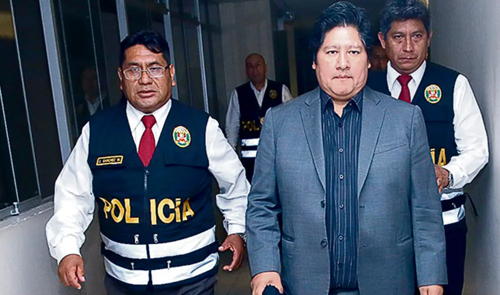 Juez resolverá en tres días si Oviedo seguirá en prisión preventiva