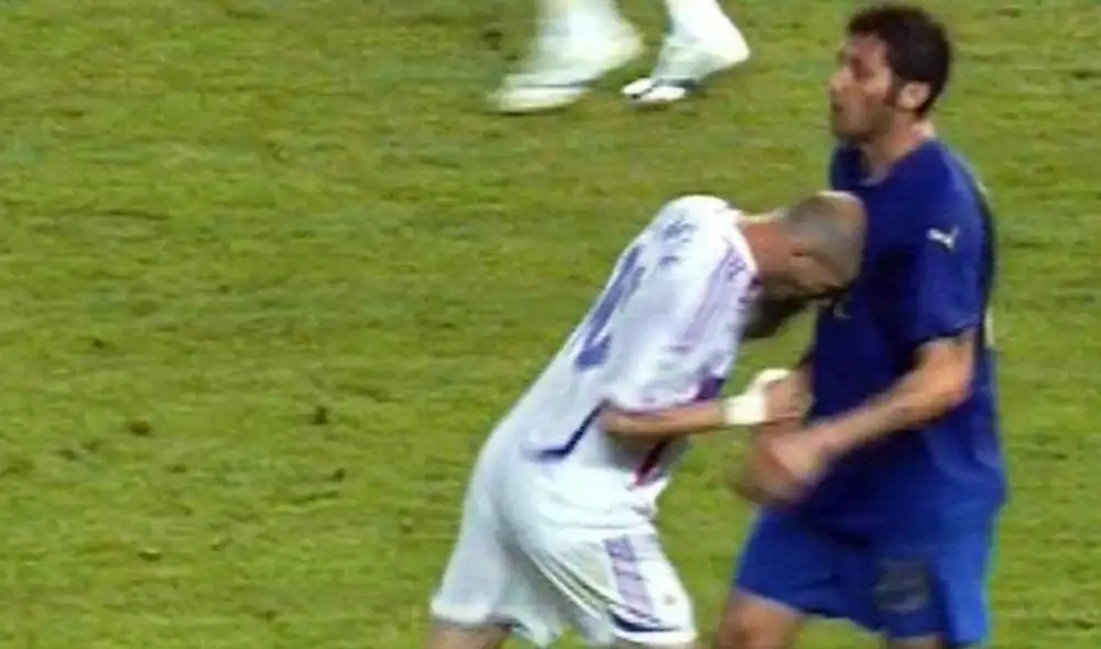 La fatídica jugada le impidió a Zidane completar su último partido con Francia en un mundial. La fatídica jugada le impidió a Zidane completar su último partido con Francia en un mundial.