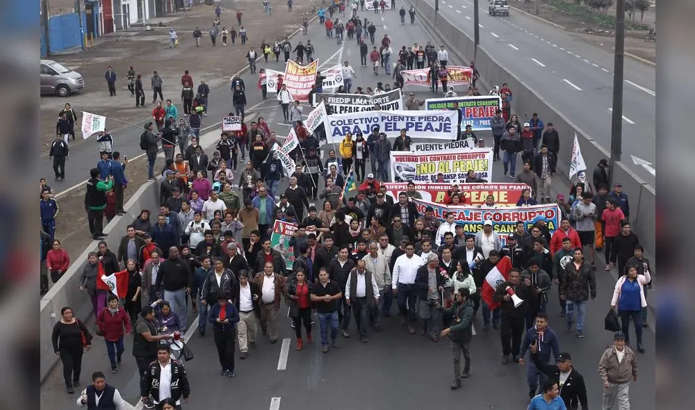 Vecinos marchan contra peajes en la Panamericana Norte [FOTOS]