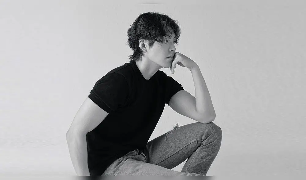 Desliza para ver más fotos de Kim Woo Bin en la revista Esquire Korea. Créditos: Esquire Korea