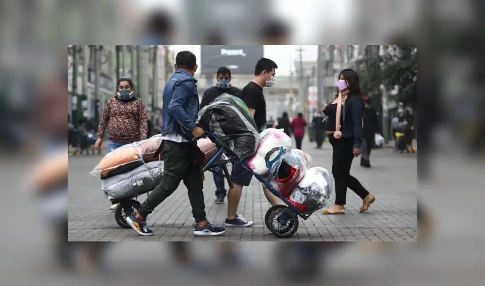 Locales y galerías serán multadas y clausuradas si no cumplen con protocolos y si sus trabajadores no tienen prueba negativa de COVID-19. (Foto: Jorge Cerdán / LaRepública)