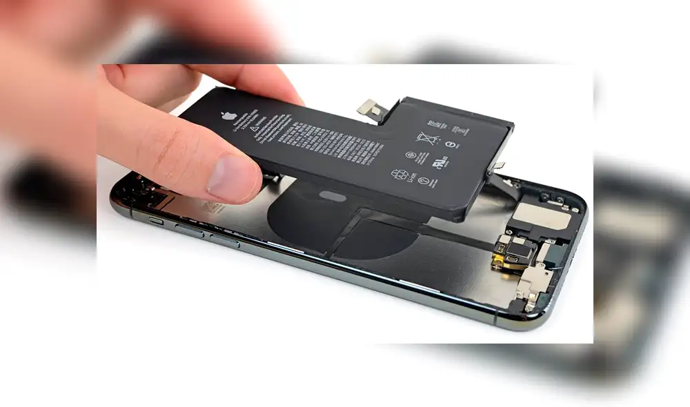 Los iPhone 12 llegarían con mayor capacidad de batería.