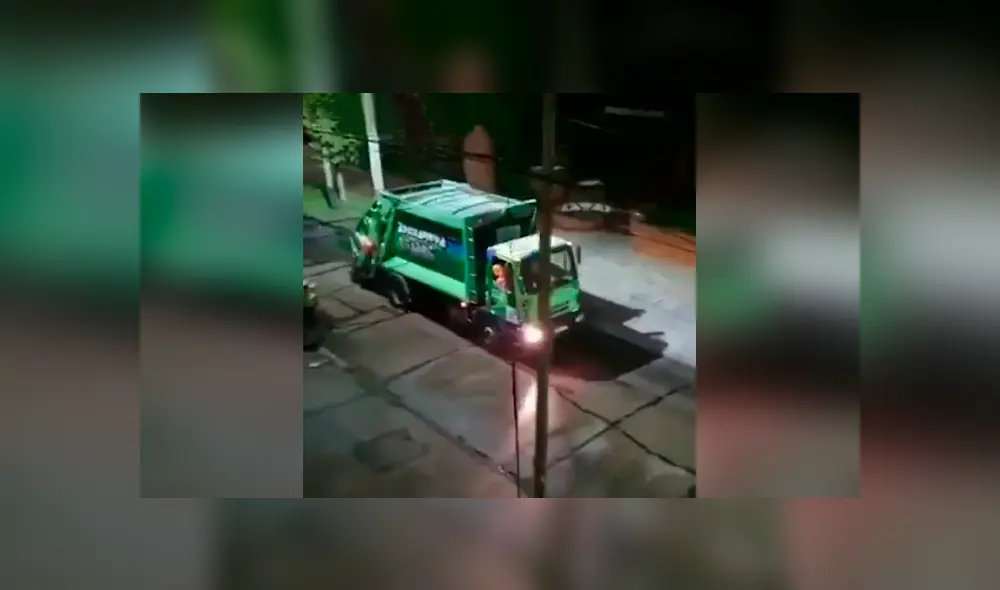 Desliza las imágenes para apreciar el conmovedor gesto que tuvieron unos trabajadores de limpieza con un niño. Desliza las imágenes para apreciar el conmovedor gesto que tuvieron unos trabajadores de limpieza con un niño.