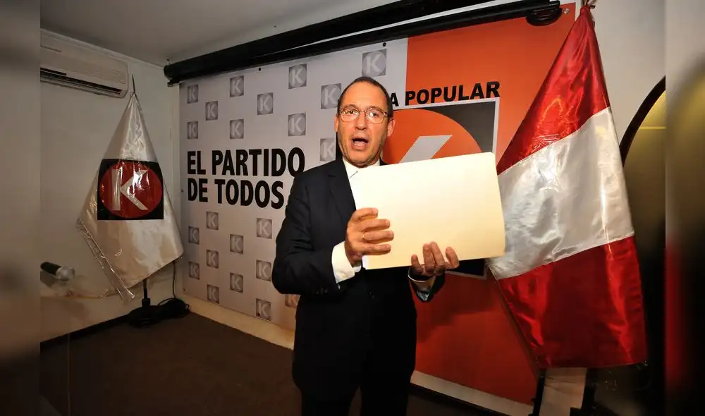 Chlimper fue director de G y M cuando se pagó presunta coima Chlimper fue director de G y M cuando se pagó presunta coima