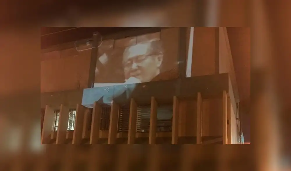 Alberto Fujimori: imágenes de la dictadura se proyectaron en clínica [FOTOS]