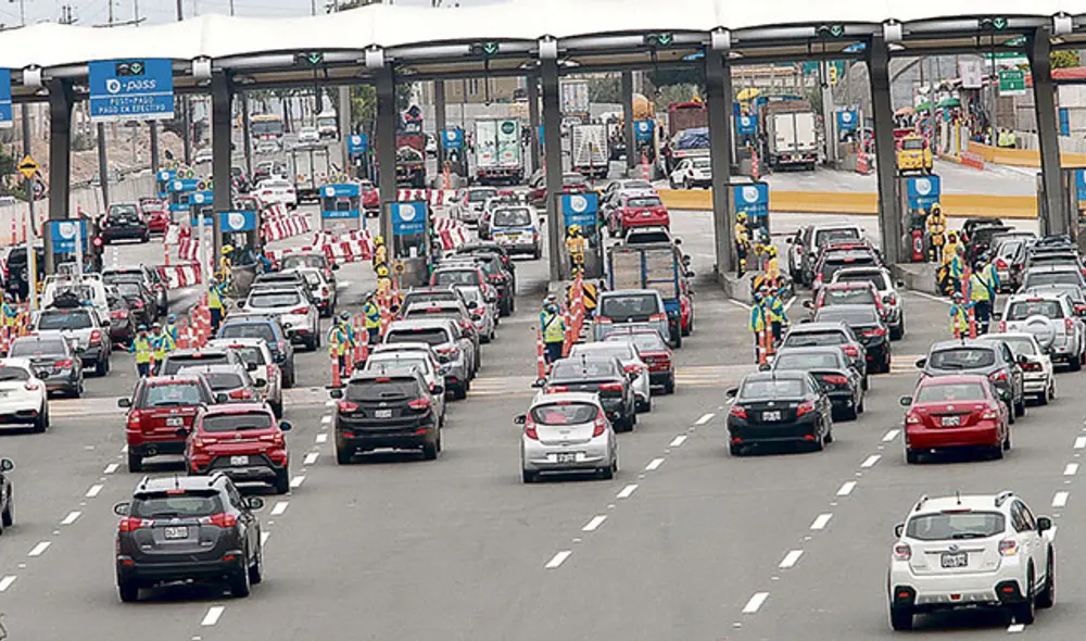 paso lento. El monto de los peajes fijado por la concesionaria Rutas de Lima ha quedado congelado hasta que se realicen las obras pendientes como el intercambio vial Canta Callao.