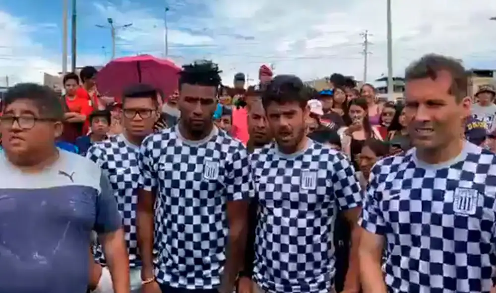 Jugadores de Alianza Lima se hicieron presentes en Villa El Salvador.