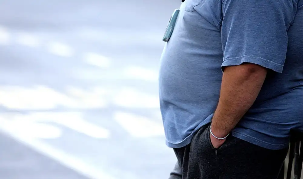 Los investigadores llegaron a la conclusión de que el riesgo de morir de cáncer de próstata, frecuente entre los hombres, está efectivamente relacionado con el sobrepeso, de forma directa: a mayor obesidad, mayores son las posibilidades de morir. Foto: Paul Ellis / AFP
