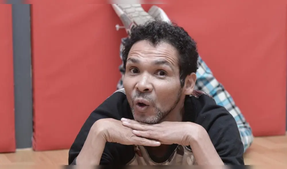 Kike Suero no va más en "El reventonazo de la chola" de Ernesto Pimentel en América TV.