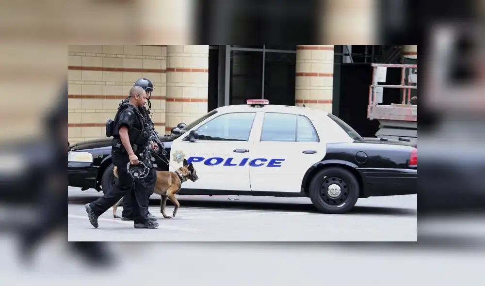 Los agentes habían recibido una llamada de una mujer que acusaba a Darren Cooper. Foto: EFE/referencial Los agentes habían recibido una llamada de una mujer que acusaba a Darren Cooper. Foto: EFE/referencial