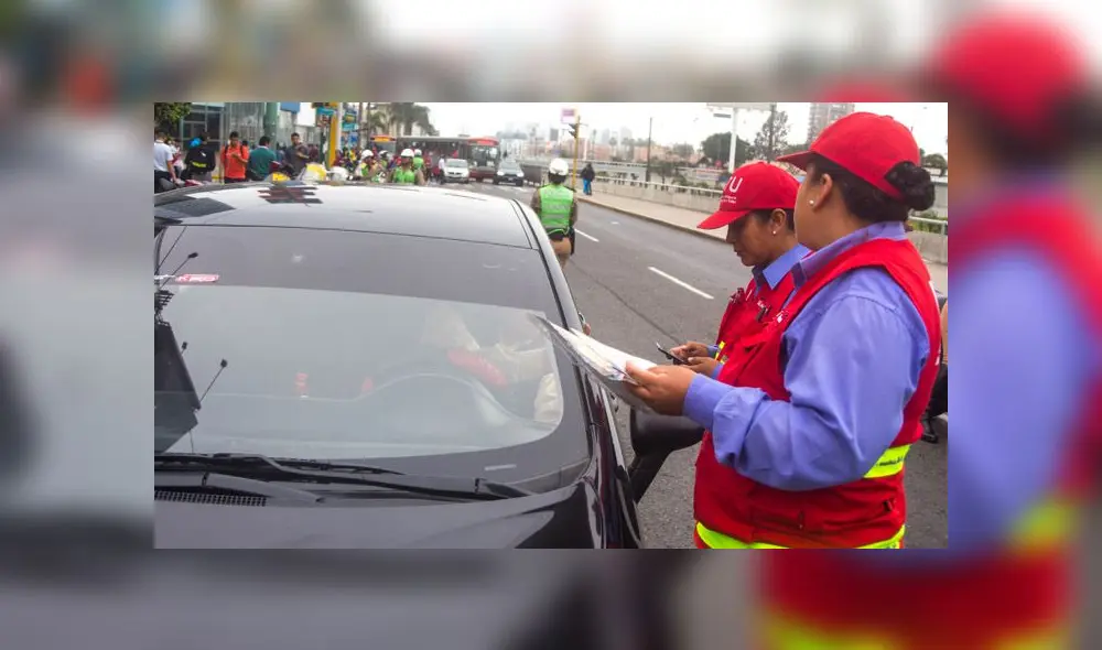 Fiscalizadores de la ATU y policías han tenido que reducir a conductores que pretenden huir de operativos. (Foto: ATU)