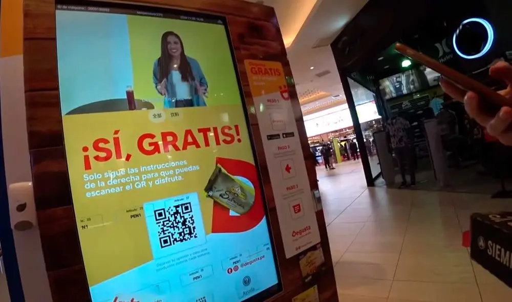 Desliza las imágenes para conocer un poco más sobre esta máquina que te regala tus snacks preferidos. Foto: captura de YouTube/Desbalanceados