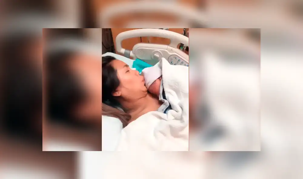 Vía YouTube. Tierno momento de un papá terminó en carcajadas tras el insólito acto de su bebé Vía YouTube. Tierno momento de un papá terminó en carcajadas tras el insólito acto de su bebé