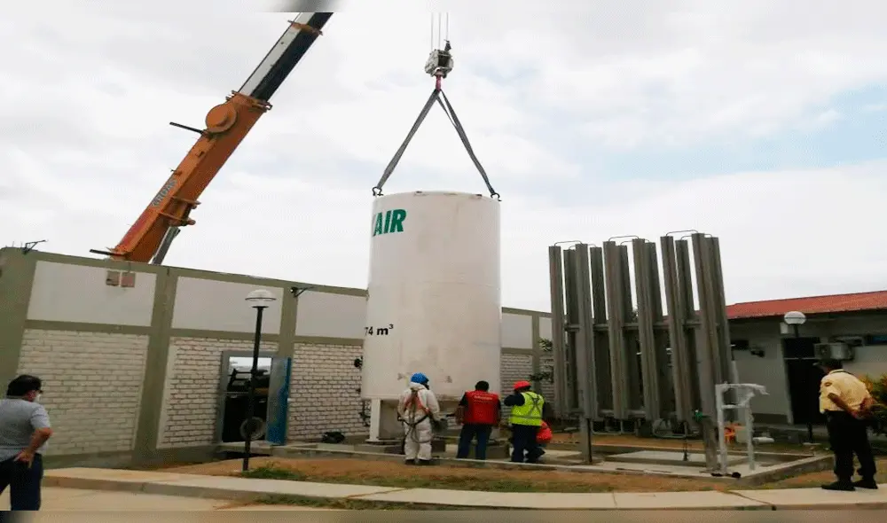 Instalan isotanque de oxígeno en hospital de EsSalud de Tumbes. Instalan isotanque de oxígeno en hospital de EsSalud de Tumbes.