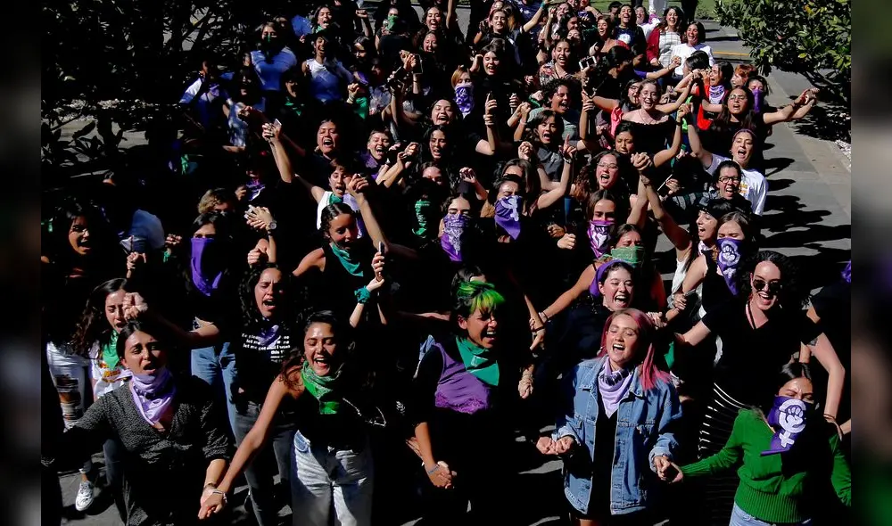 Mujeres exigen igualdad y fin de la violencia en todo el mundo. Foto: AFP.