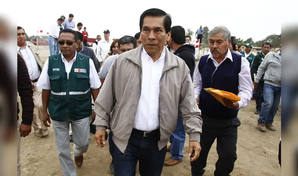 Ganaderos lecheros piden al Ejecutivo la destitución del ministro Hernández