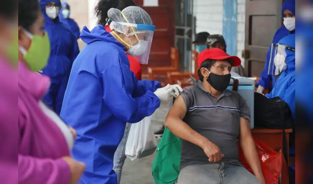 mototaxistas vacunación salaverry