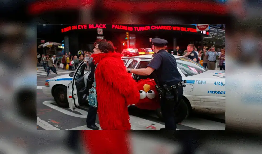 Sujeto se disfraza de Elmo y realiza tocamientos indebidos a una niña 