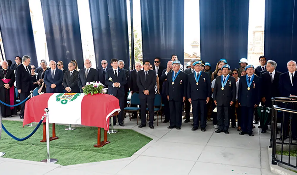 Ceremonia. El embajador recibió honores de jefe de Estado. Lo despidieron autoridades y personalidades de la diplomacia. Aldair Mejía