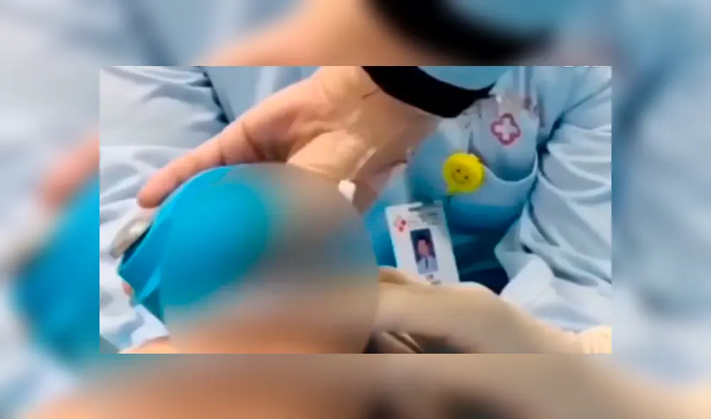 El pequeño fue llevado a la clínica de emergencia y allí pudieron salvarlo y quitarle el objeto. (foto: Captura) El pequeño fue llevado a la clínica de emergencia y allí pudieron salvarlo y quitarle el objeto. (foto: Captura)