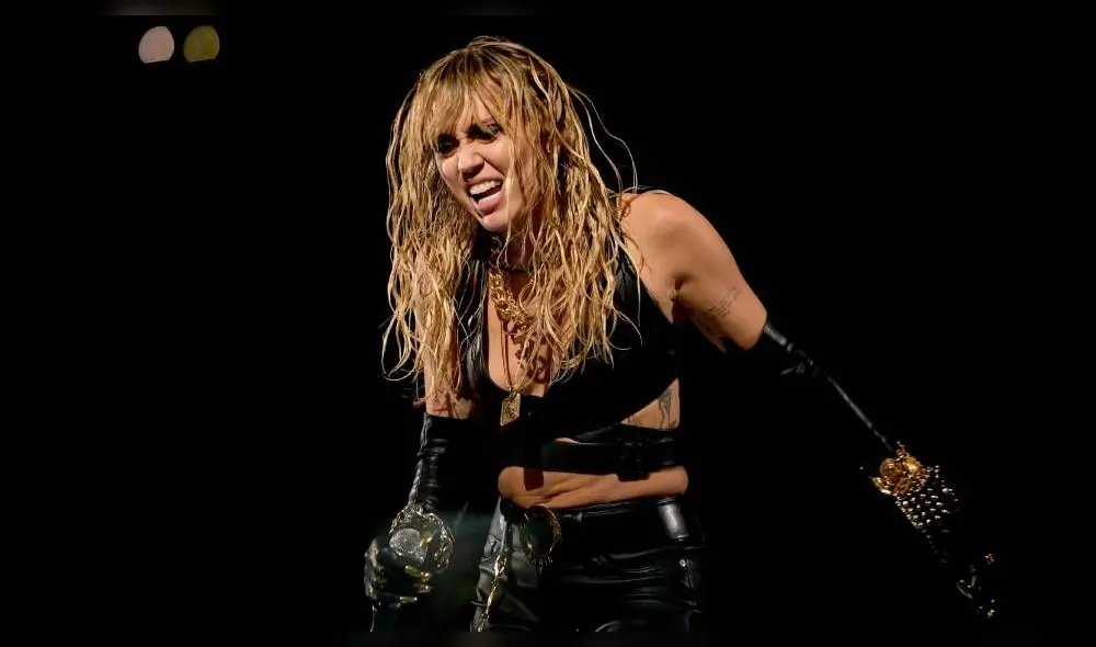 Miley Cyrus será acompañada por Oprah Winfrey, Jennifer Garner y Lil Nas X. (Foto: AFP)