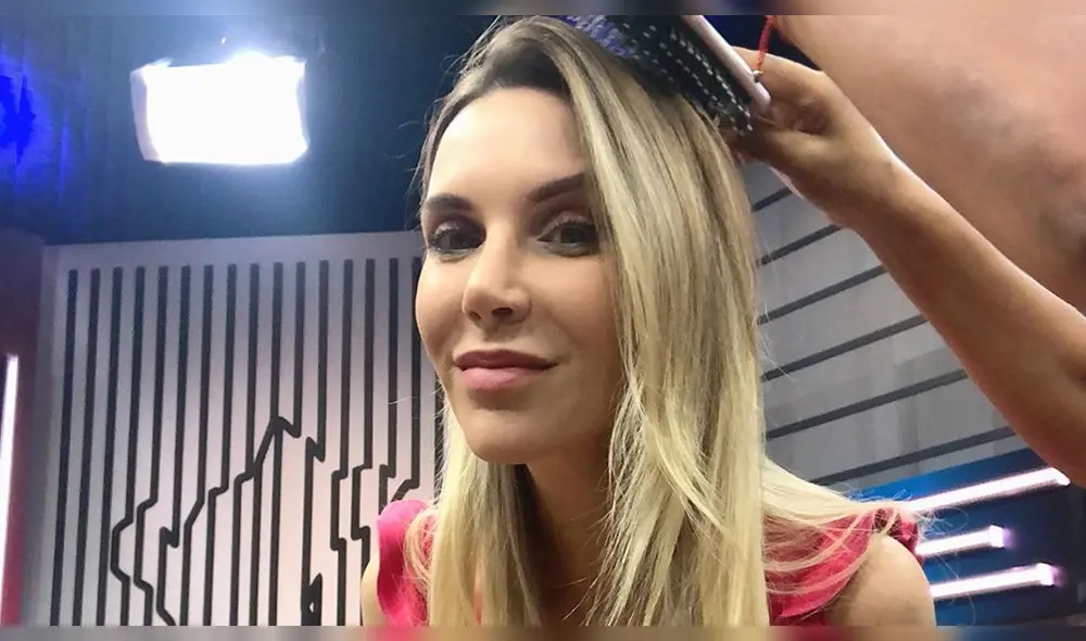Juliana Oxenford responde a críticas por el tamaño y forma de sus manos. Foto: Instagram