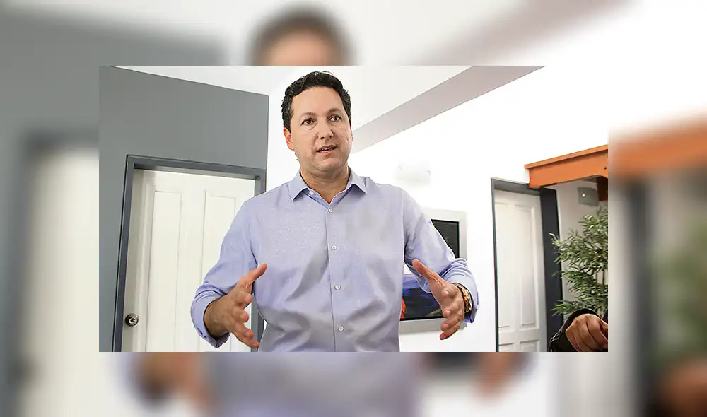 Partido Morado conversa con exlegisladores liberales