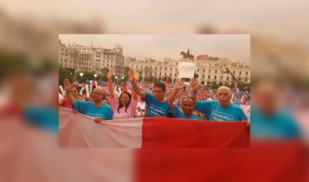 Fujimorismo respaldó polémica movilización en contra del nuevo currículo escolar