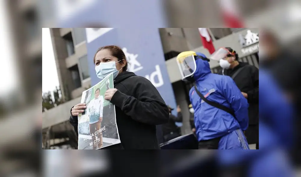 Personal de salud exige mejoras en el sistema y pide más implementos de bioseguridad. Créditos: Antonio Melgarejo / La República.