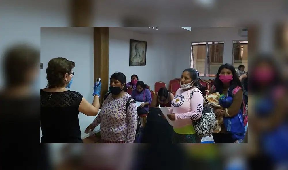 A peruanos varados en Arica les realizan controles para detectar posibles casos de COVID-19. A peruanos varados en Arica les realizan controles para detectar posibles casos de COVID-19.