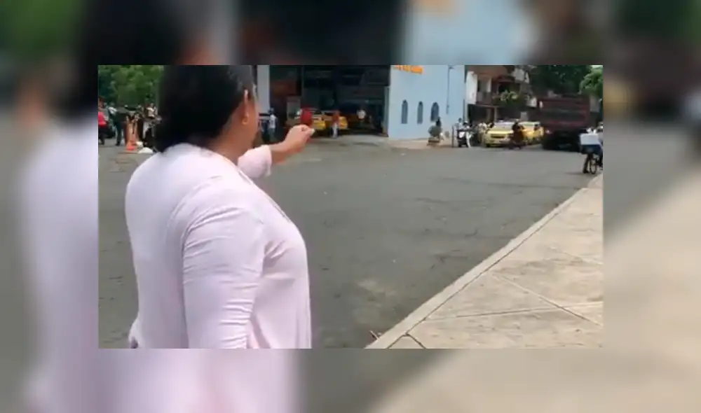 Facebook viral: Periodista no puede evitar reír tras descubrir al culpable de extraños ruidos en transmisión [VIDEO]