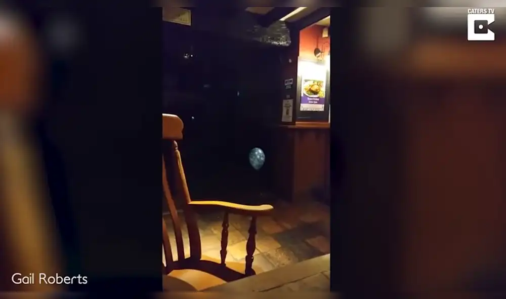 YouTube Viral: Difunden video de 'niño fantasma' jugando con globo en bar 