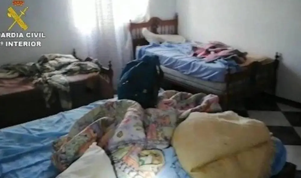 Siete futbolistas juveniles fueron rescatados por la Guardia Civil de Cádiz. Foto: Captura/Guardia Civil de España