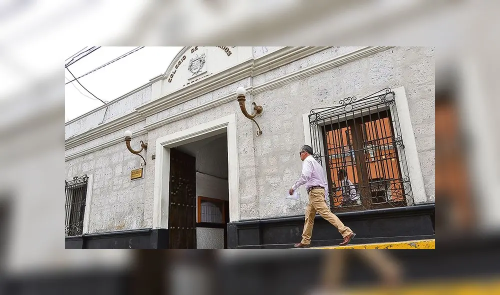 16-10-17 JOSE SOTOMAYOR
FACHADA DEL COLEGIO DE ABOGADOS DE AREQUIPA 16-10-17 JOSE SOTOMAYOR
FACHADA DEL COLEGIO DE ABOGADOS DE AREQUIPA