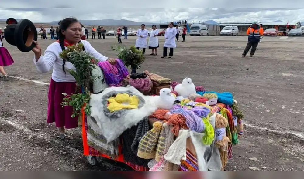 olo 15 familias fueron consideradas en la lista de beneficiarios de bono otorgado por el Gobierno. olo 15 familias fueron consideradas en la lista de beneficiarios de bono otorgado por el Gobierno.