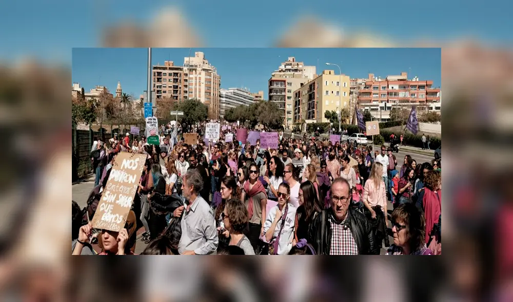 Día de la Mujer en España: miles de personas se manifiestan en Palma por la igualdad de derechos