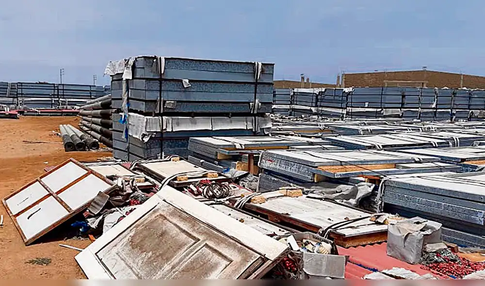 Intervención. Pérez dijo que Vivienda demandará a la empresa por caso de los módulos.