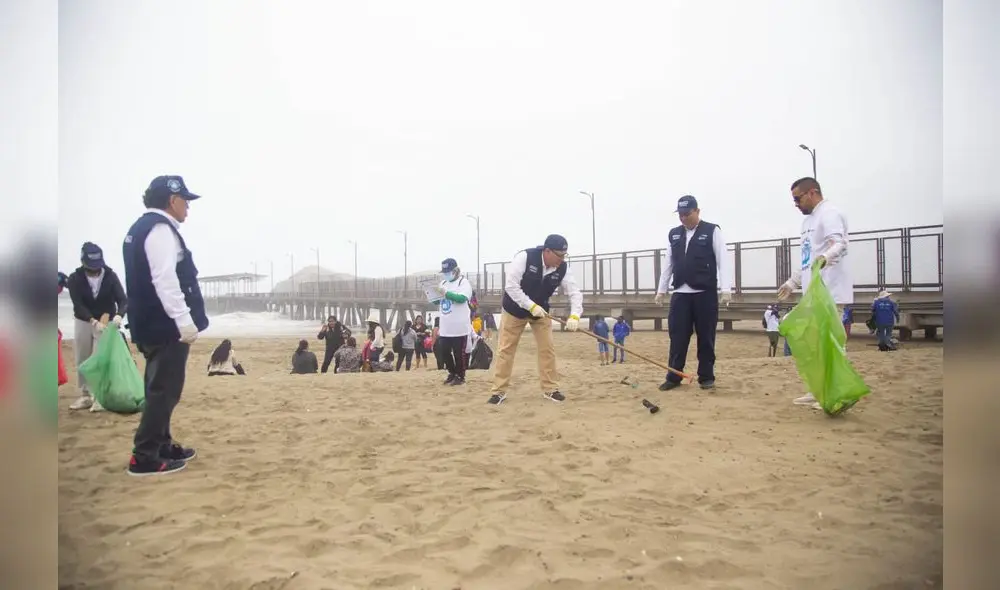 Otro de los objetivos que Andrades manifestó es convertir al pescador artesanal en pescador exportador. Foto: Fondepes Otro de los objetivos que Andrades manifestó es convertir al pescador artesanal en pescador exportador. Foto: Fondepes