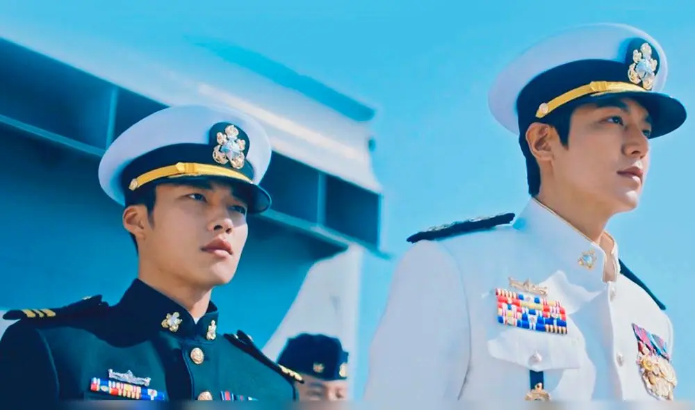 Desliza para ver más fotos de The king: Eternal monarch