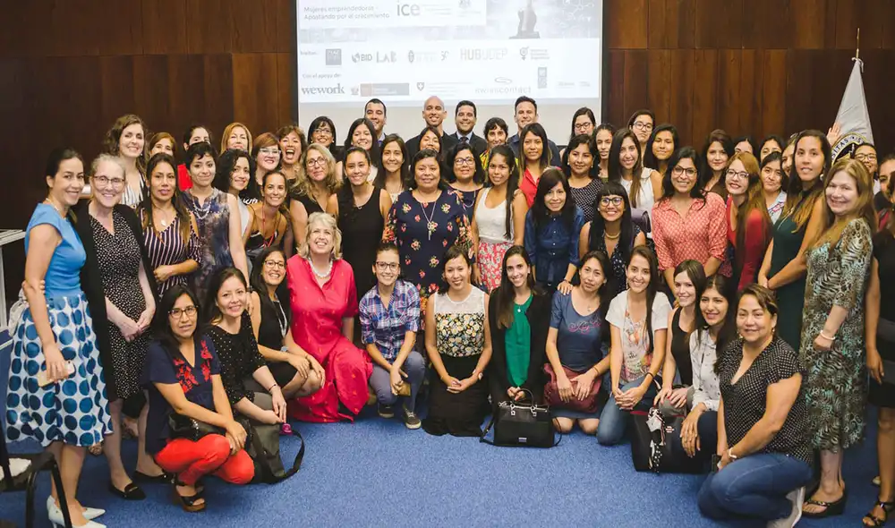 El programa internacional Women in STEM Entrepreneurship (WISE), a través del curso virtual gratuito “Emprendimiento en STEM”, brindará las herramientas necesarias a todas aquellas mujeres estudiantes y profesionales relacionadas a carreras STEM. Foto: WISE