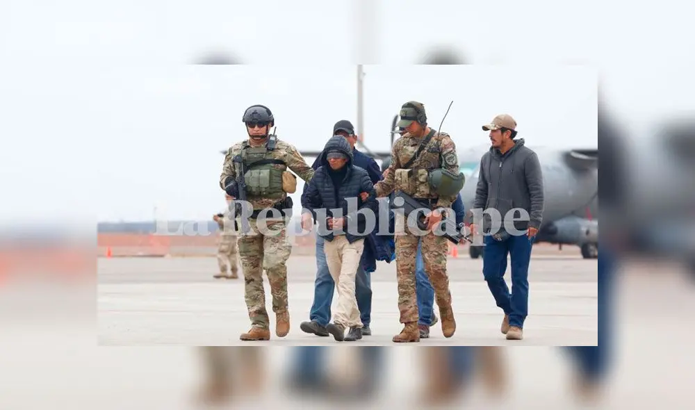 Trasladan a miembro de Sendero Luminoso. Créditos: Renato Pajuelo / La República. Trasladan a miembro de Sendero Luminoso. Créditos: Renato Pajuelo / La República.