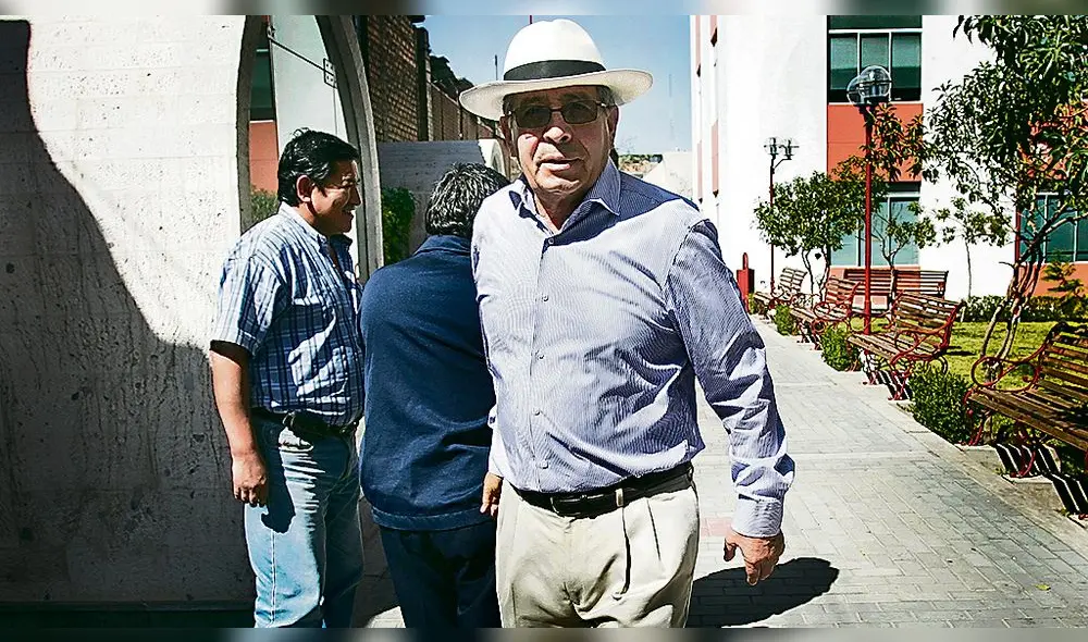 Rosado. Fue designado por la gestión de Yamila Osorio.