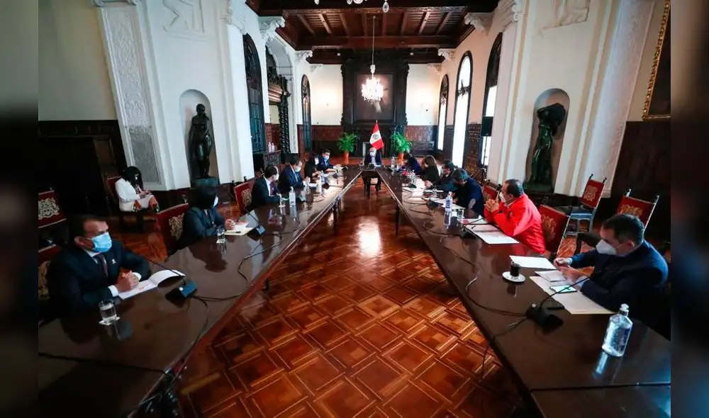 Congresistas cajamarquinos se reunieron con Premier Congresistas cajamarquinos se reunieron con Premier