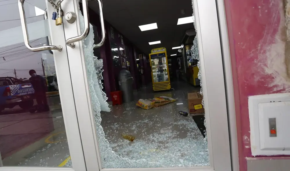 SMP: intervienen a ocho menores tras robo a minimarket SMP: intervienen a ocho menores tras robo a minimarket