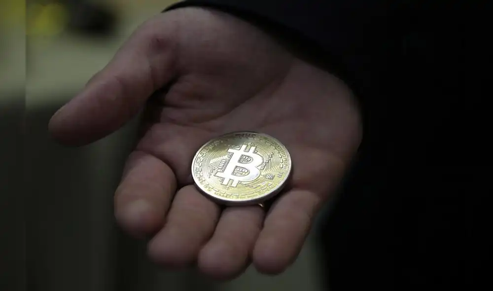 Dos países le dicen no al Bitcoin y su valor cae 40% en dos semanas Dos países le dicen no al Bitcoin y su valor cae 40% en dos semanas