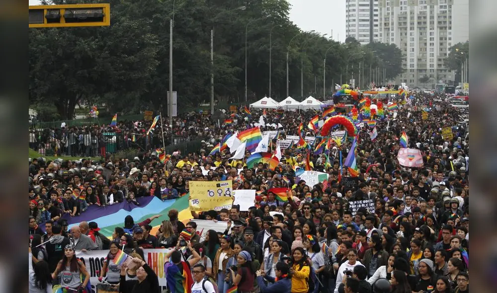 ‘Enfoque de género ya’: el pedido unánime en masiva Marcha del Orgullo LGTBI