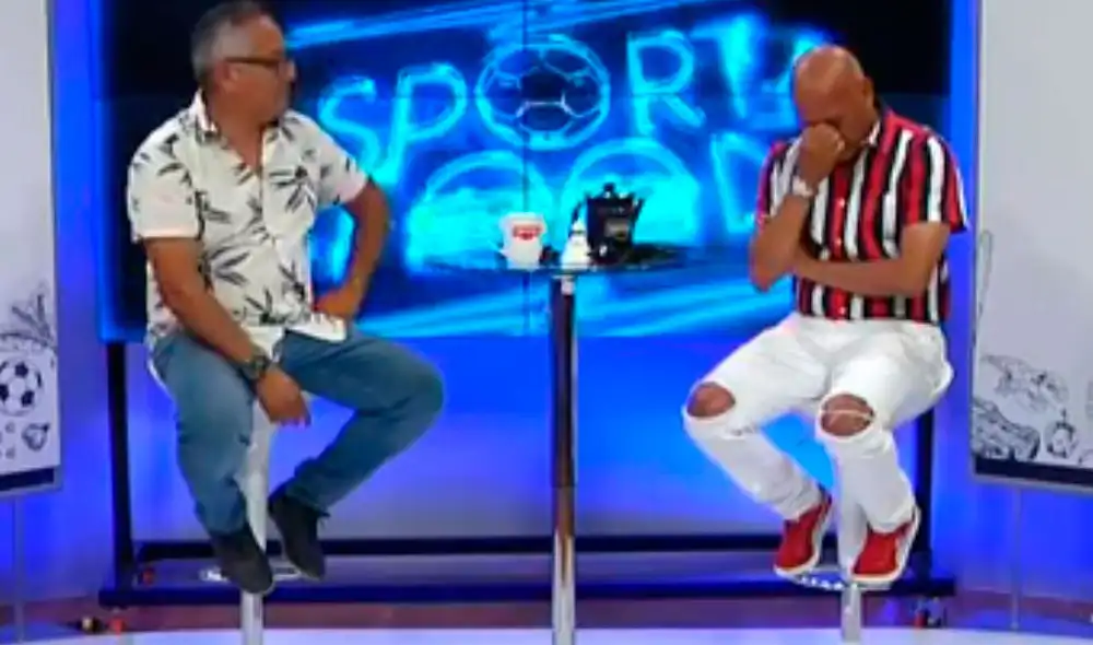 Mosquera se quebró tras sentidas palabras de su exjugador, Abel Lobatón. Foto: Captura