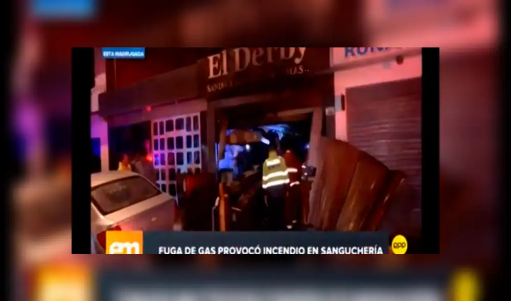 Surco: incendio en sanguchería causó alarma entre vecinos [VIDEO]