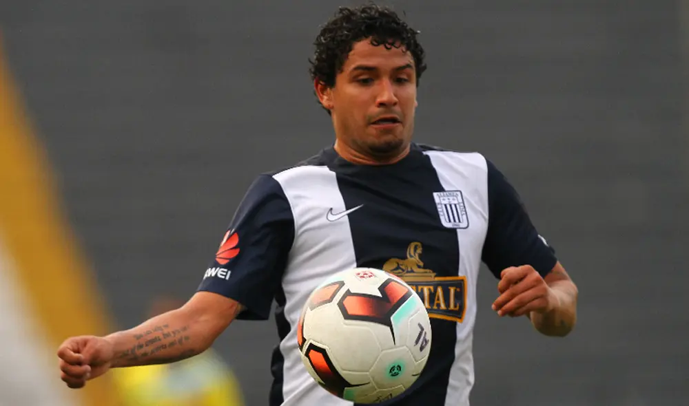Reimond Manco usó camiseta de Alianza Lima para fines benéficos. | Foto: GLR